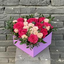 Цветочная композиция из Розы в коробке в Кобяково