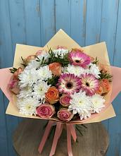 Букет цветов из:  Розы, Герберы и Хризантемы в Кобяково