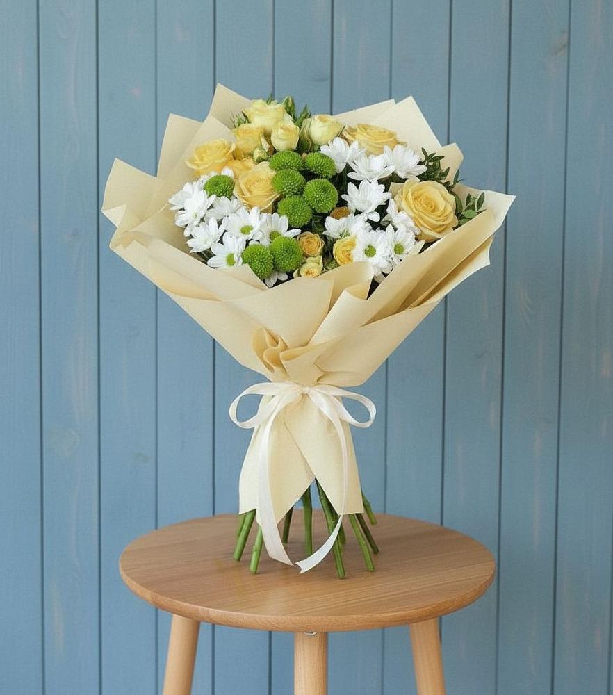 Букет цветов из: Хризантемы и Розы в Кобяково