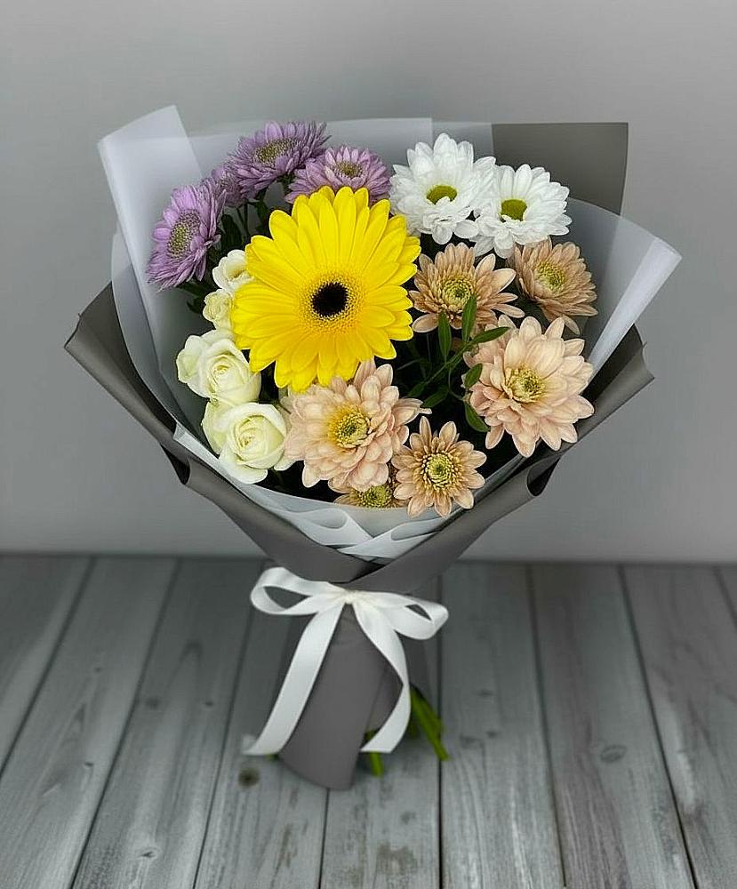Букет цветов из: Розы, Герберы и Хризантемы в Кобяково