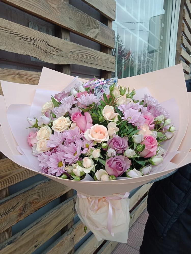 Букет цветов из: Розы и Хризантемы в Кобяково