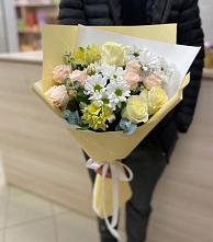 Букет цветов из:  Альстромерии, Розы и Хризантемы в Кобяково