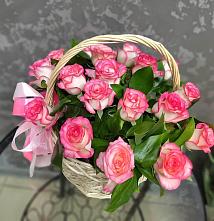 Цветочная композиция из Розы в корзине в Кобяково