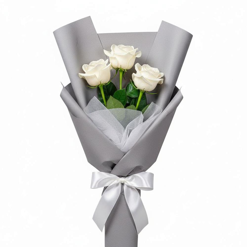 Букет 3 белые розы в Кобяково