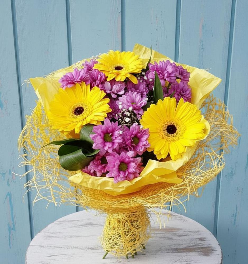 Букет цветов из: Хризантемы и Герберы в Кобяково