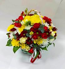 Цветочная композиция из Хризантемы и Розы в корзине в Кобяково