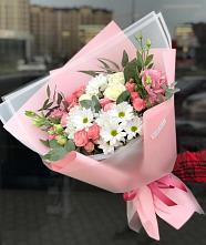Букет цветов из:  Розы, Лизиантусы и Хризантемы в Кобяково
